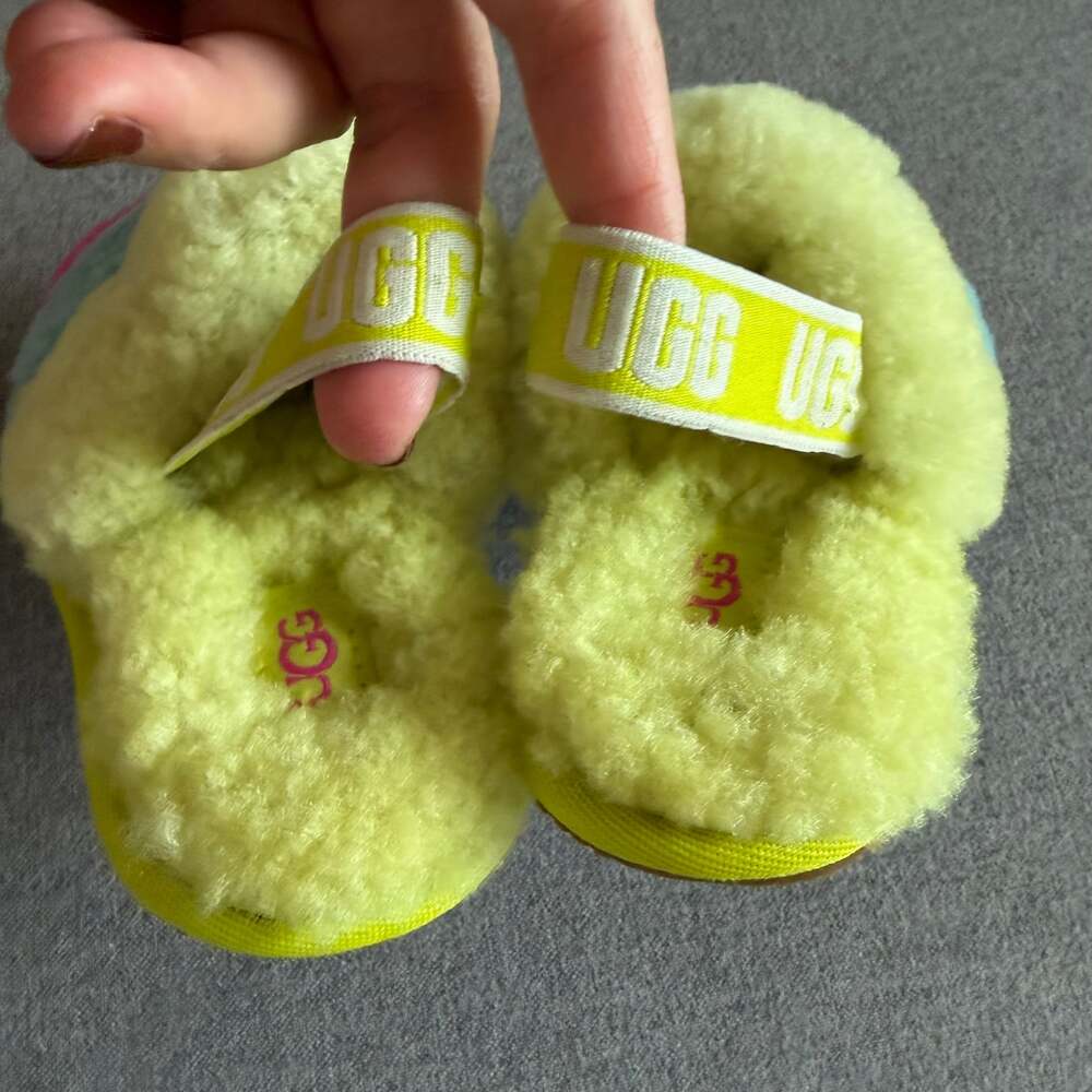 UGG Fluff Yeah Sundae Slide Neon Rainbow Sandals - Picture 3 of 6